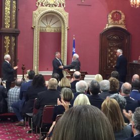 Remaniement: un ministre de plus pour la région de Québec