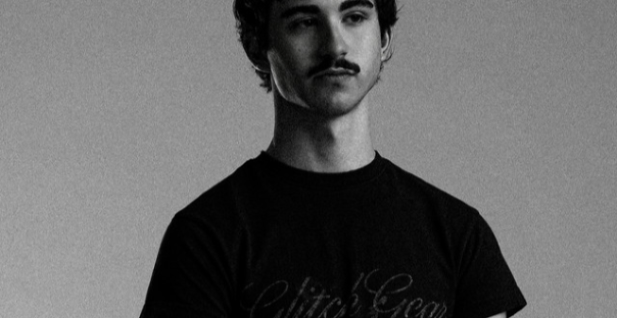 Découvrez Félix Collin et sa chanson « I Still Replay »