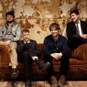Mumford & Sons cherche un designer de tshirt!