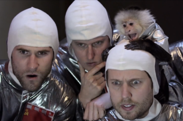 Imagine Dragons présente le vidéoclip de la chanson On Top of the World