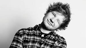 Ed Sheeran joue deux nouvelles chansons à SNL.