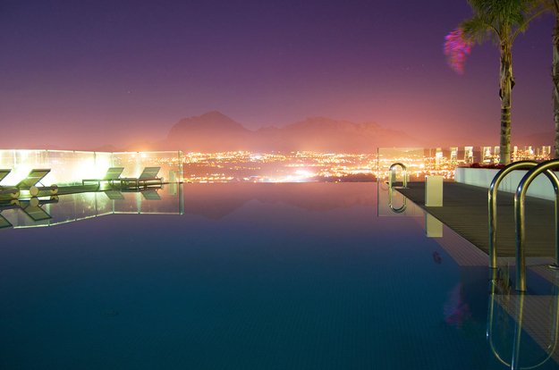 40 superbes piscines à débordement