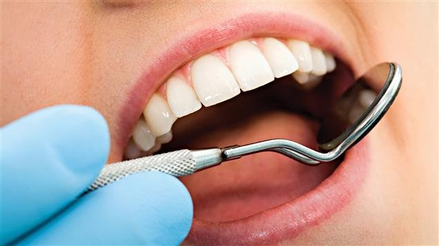 Des dentistes offrent leurs services gratuitement