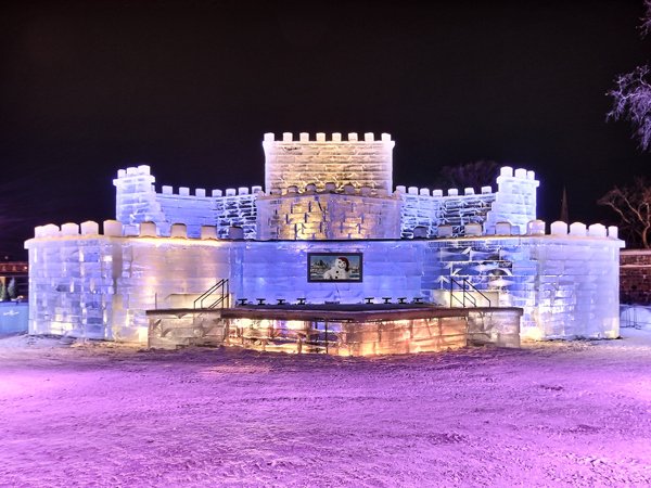 DuProprio : Voici le Palais du Bonhomme Carnaval