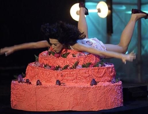 De Madonna à Beyoncé en passant par Joël Legendre, les 14 chutes mémorables d'artistes