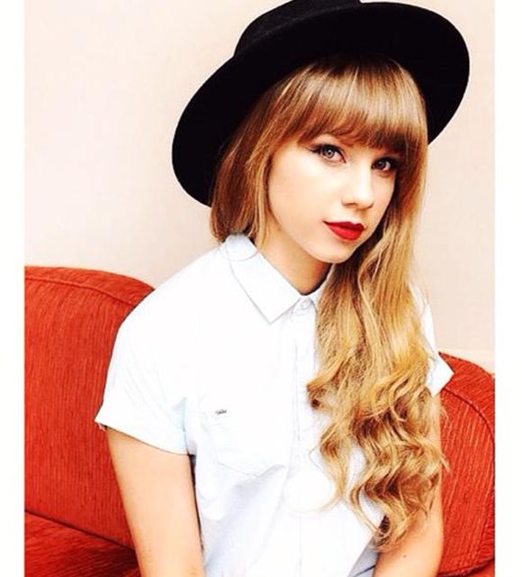 L'histoire de la sosie de Taylor Swift 