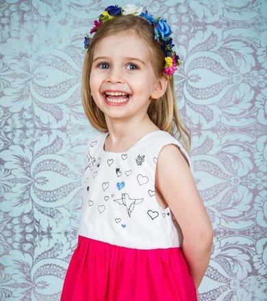 Des vêtements pour enfants à colorier