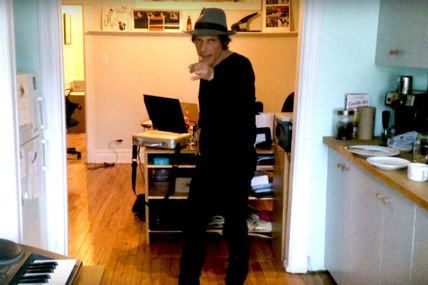 Jean Leloup donne un cours de danse!