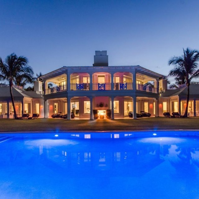 Des images inédites de la demeure de Céline Dion à Jupiter Island!