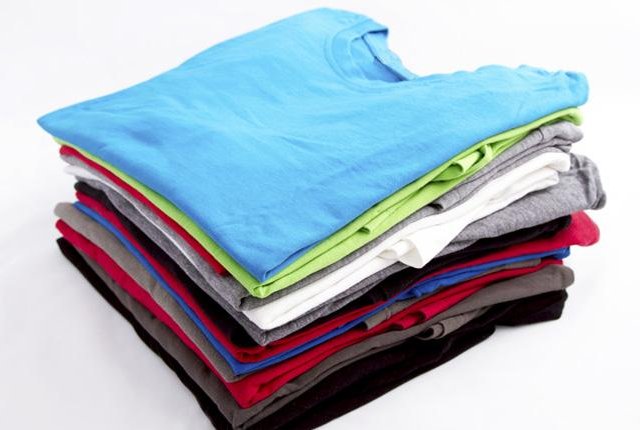 LA technique pour plier un t-shirt!