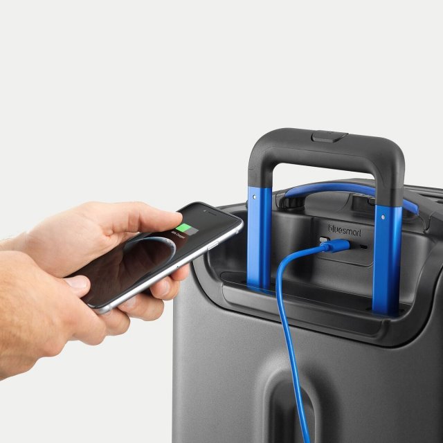 Voici deux valises techno!