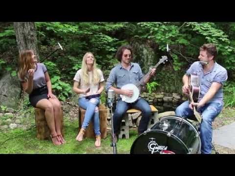 MARINE : un cover country de "Love Yourself"