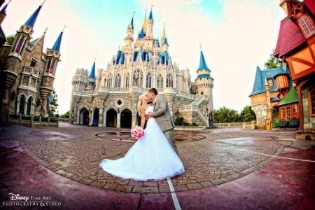 Mariage: Vivez le compte de fée de Cendrillon à Walt Disney!