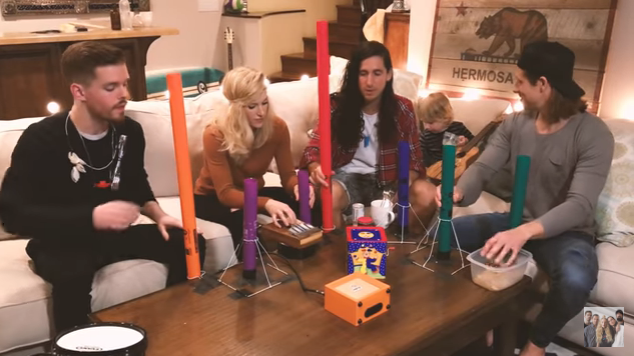 Walk Off the Earth reprennent "Shape of You" de Ed Sheeran