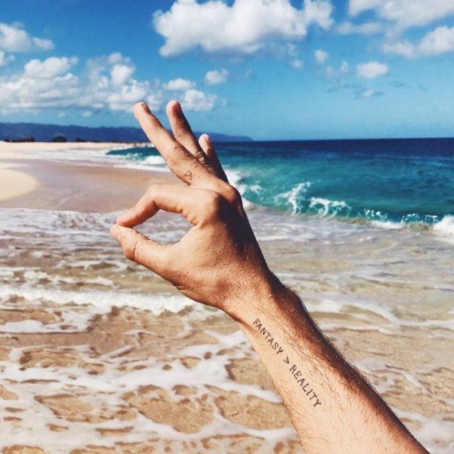 Job de rêve offert: être payé pour voyager et prendre des selfies!