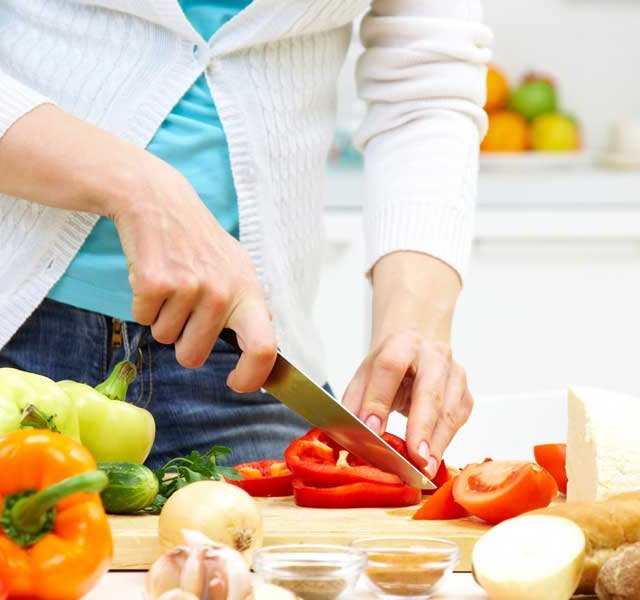 Les Québécois cuisinent deux fois plus que les autres Canadiens