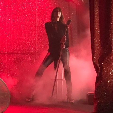 Carla Bruni reprend Enjoy The Silence de Depeche Mode 