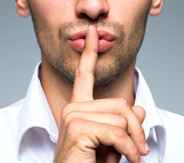 Combien de secrets gardons-nous dans notre vie? 