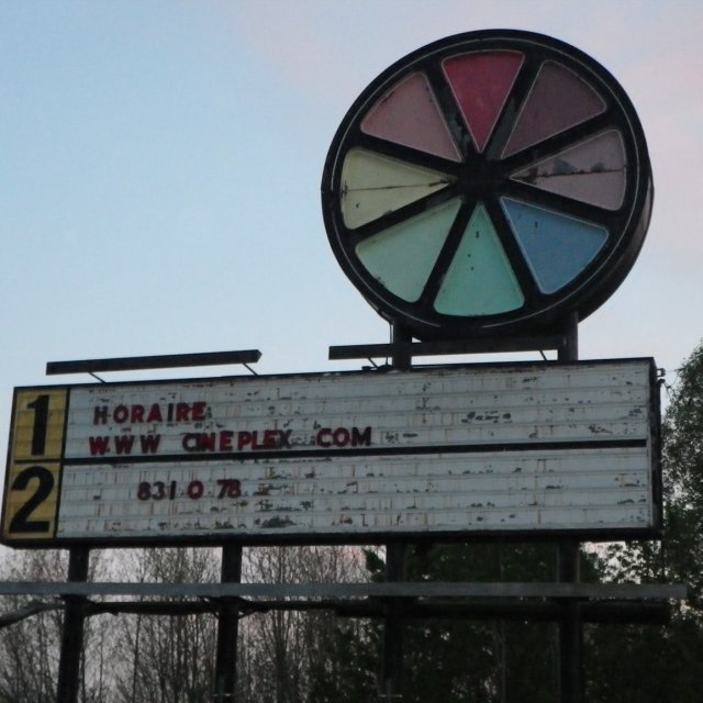 Sondage d'une étudiante: Projet Ciné-Parc à Québec