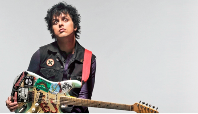 Le chanteur de Green Day présente son nouveau groupe: The Longshot
