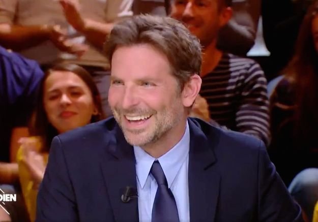 Bradley Cooper réalise une entrevue entièrement en français!