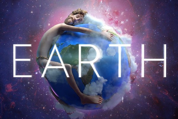 Lil Dicky chante "Earth" avec plusieurs stars