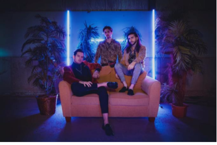 Le vidéoclip de Tu T'en Fou de RSVP