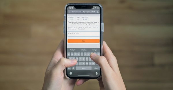Tapez-vous plus vite que la moyenne? 