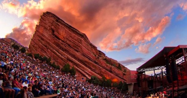 La meilleure salle de spectacle en plein air au monde est...