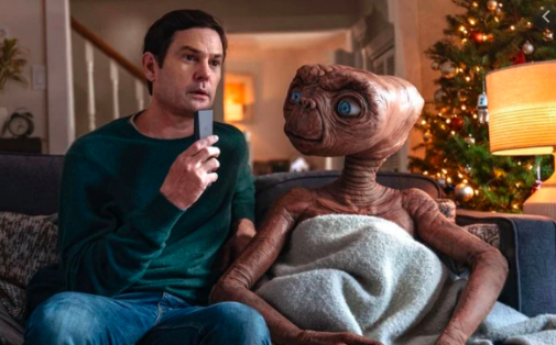 E.T. et Elliot réunis!