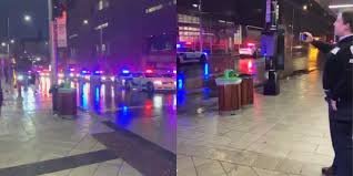 Les policiers du SPVM rendent hommage au personnel de la santé