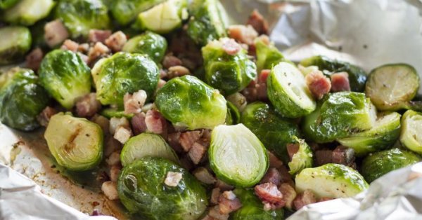 Les Recettes Vedettes: Choux de bruxelles et lardons en papillote que pourrait entre autre aimer Crazy Town