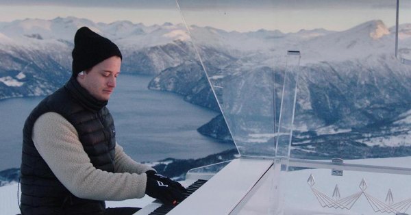 Visionnez le magnifique concert de Kygo dans les Alpes 