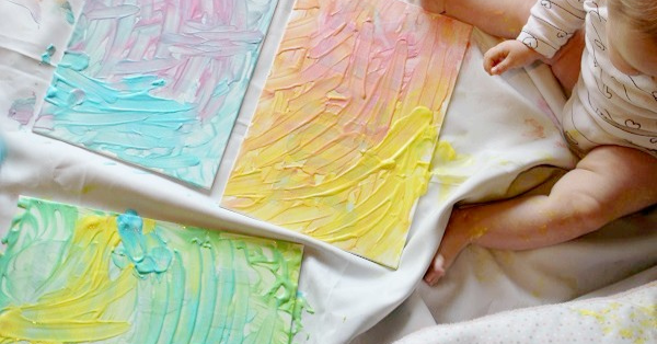 Quelques idées d'activités sensorielles à faire avec bébé 