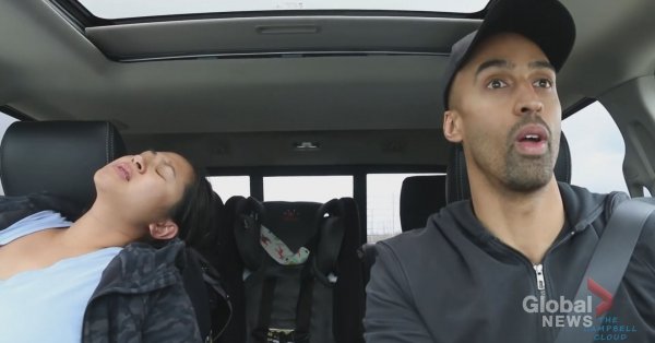 Elle accouche dans sa voiture, accompagnée par son chum