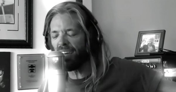 Taylor Hawkins des Foo Fighters est décédé