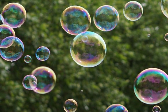 La recette parfaite pour faire de vraies belles bulles de savon!