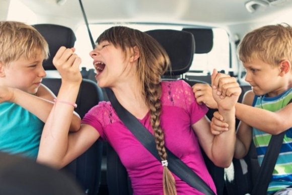 Une formule mathématique prédit les colères des enfants en voiture