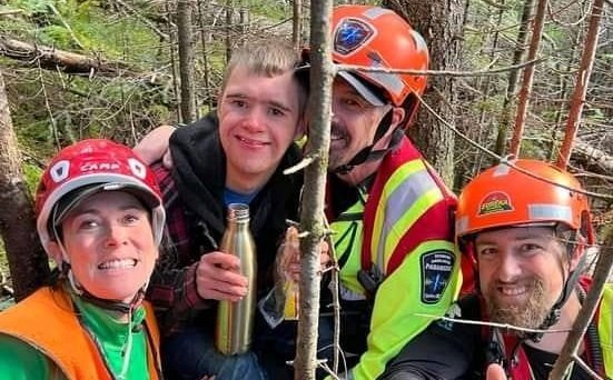 Les dessous du sauvetage d'Oliver Benoît, retrouvé sain et sauf après 3 jours en forêt