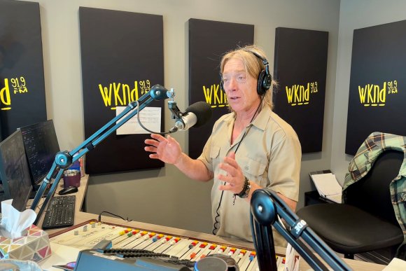 Martin annonce une tête d'affiche de Cigale avant le dévoilement