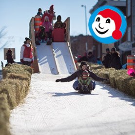 Glissade géante au coeur de l'avenue Cartier